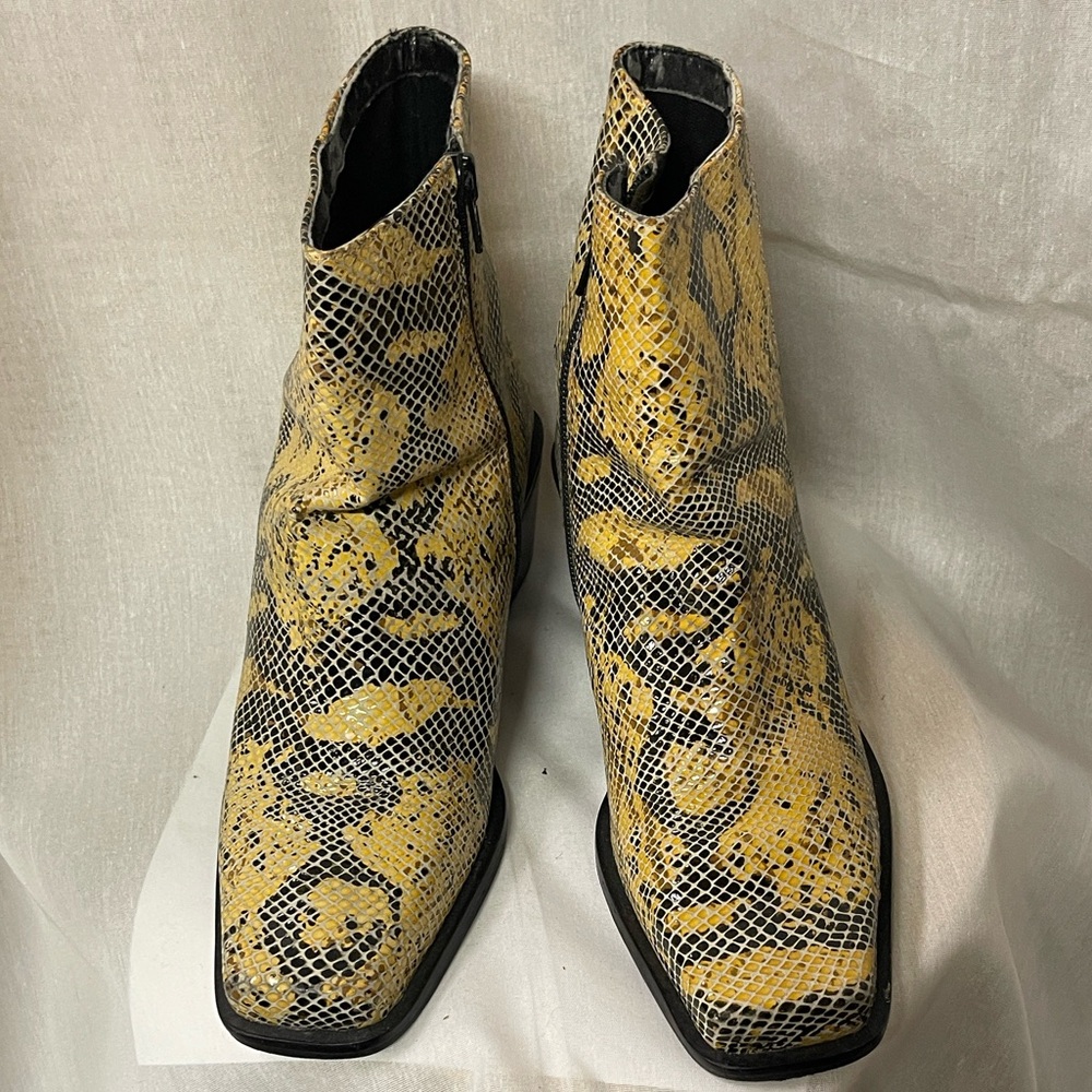 Nicole Miller Ankle Boots Snake Embossed Square Toe Black & Ivory Size 8M
